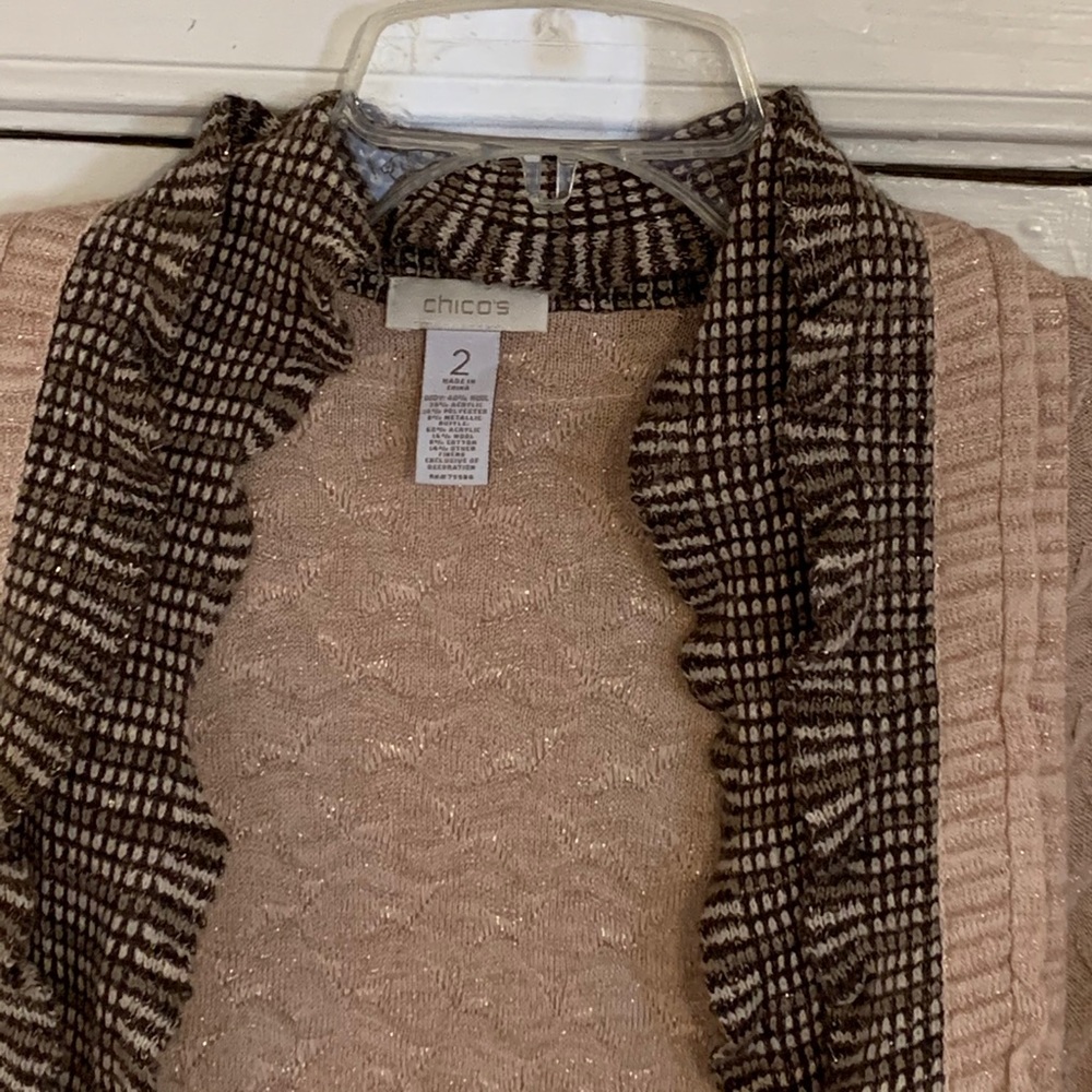 Chico’s sweater. 40% wool. Size 2 Chico sizing